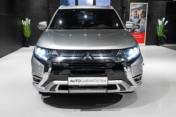Mitsubishi Outlander 13 of 30