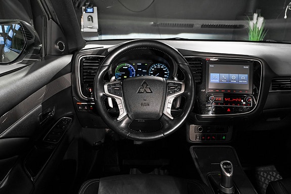 Mitsubishi Outlander 30 of 30
