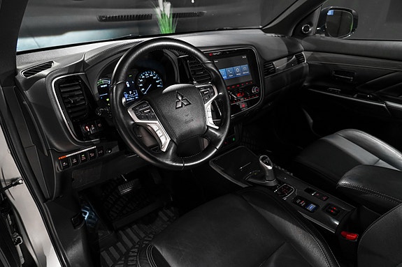 Mitsubishi Outlander 27 of 30