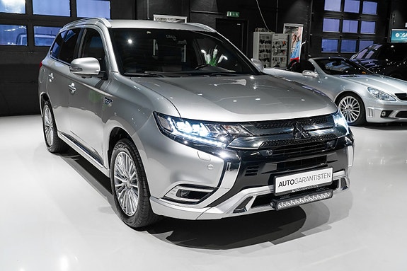 Mitsubishi Outlander 12 of 30
