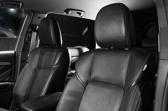 Mitsubishi Outlander 26 of 30