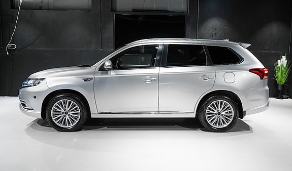 Mitsubishi Outlander 3 of 30