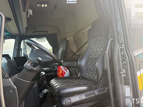 Mercedes-Benz Actros 6x4 tømmerbil m/ Epsilon M12L tømmerkran og 2013 Mjølby 4 akslet tømmervogn 16 of 30