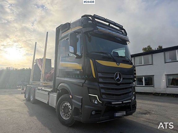 Mercedes-Benz Actros 6x4 tømmerbil m/ Epsilon M12L tømmerkran og 2013 Mjølby 4 akslet tømmervogn 2 of 30