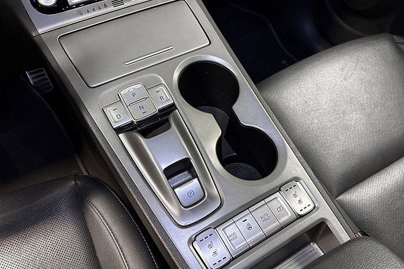 Hyundai Kona 10 of 17