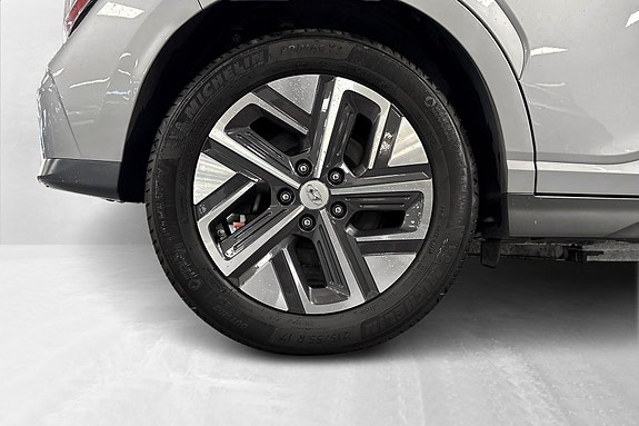 Hyundai Kona 14 of 17