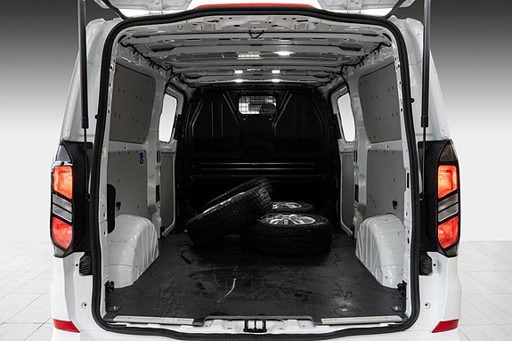 Ford Transit Custom 25 of 26