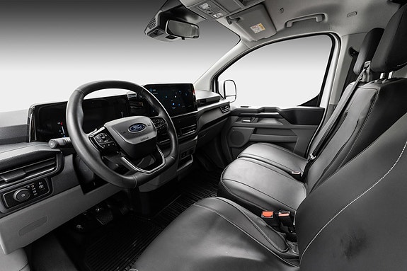 Ford Transit Custom 21 of 26