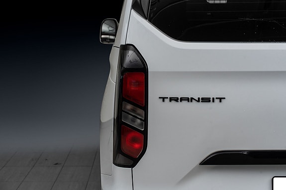 Ford Transit Custom 10 of 26