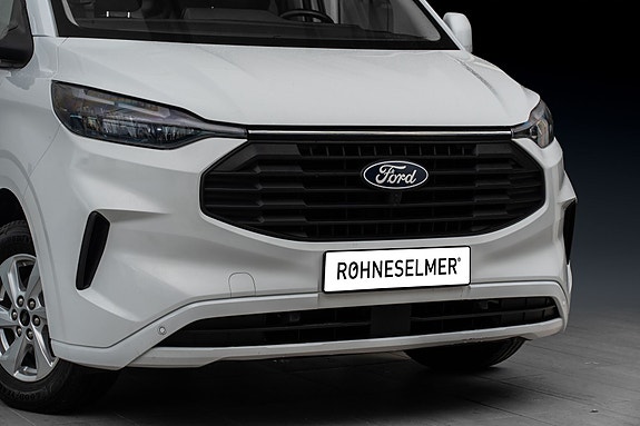 Ford Transit Custom 2 of 26