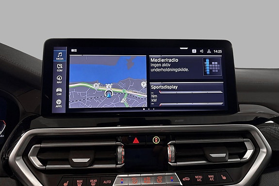 BMW iX3 8 of 17