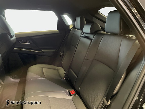 Subaru Solterra 14 of 16