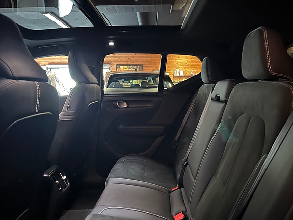 Volvo XC40 26 of 27