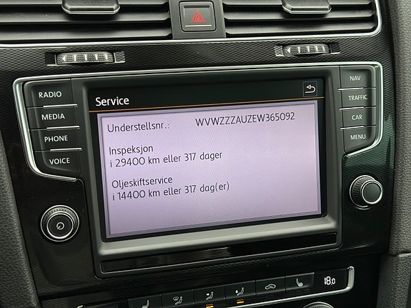Volkswagen Golf VII 29 of 30