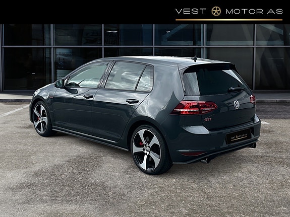 Volkswagen Golf VII 5 of 30