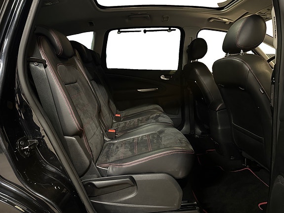 Ford S-MAX 28 of 30