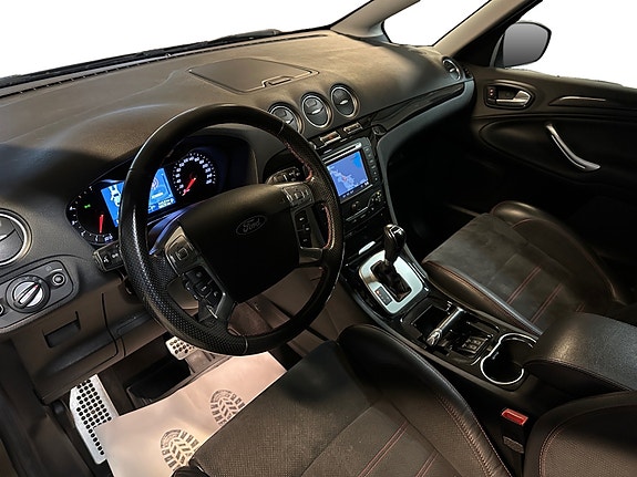 Ford S-MAX 10 of 30