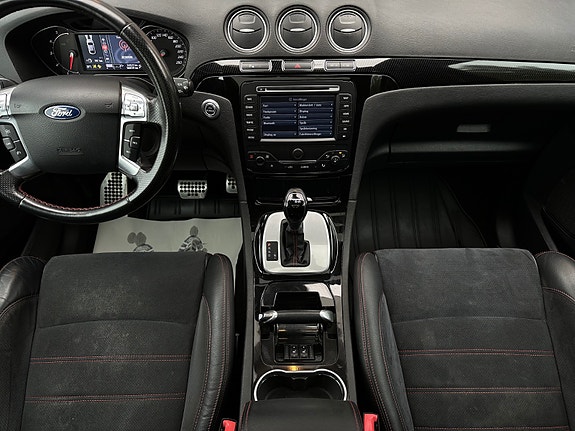 Ford S-MAX 25 of 30