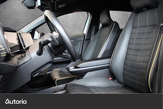 Renault Megane 12 of 26