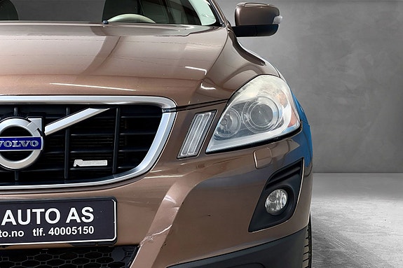 Volvo XC60 5 of 30