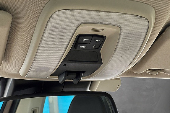 Volvo XC60 21 of 30