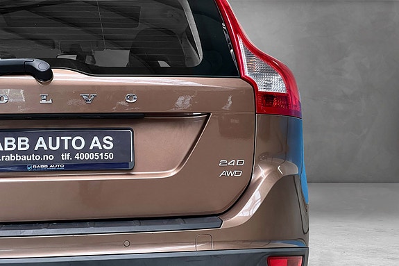 Volvo XC60 11 of 30