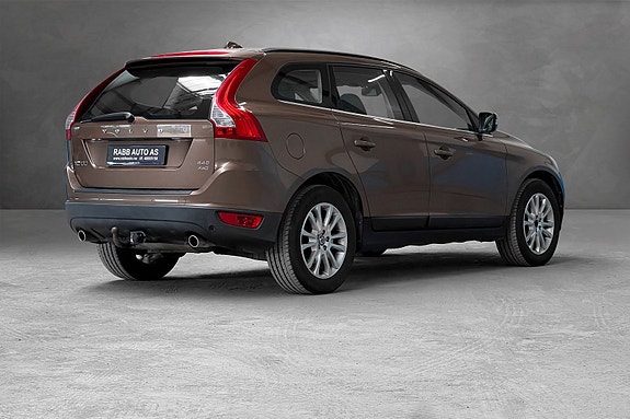 Volvo XC60 9 of 30