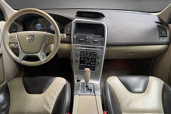 Volvo XC60 20 of 30