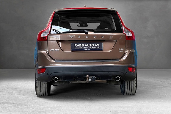 Volvo XC60 10 of 30