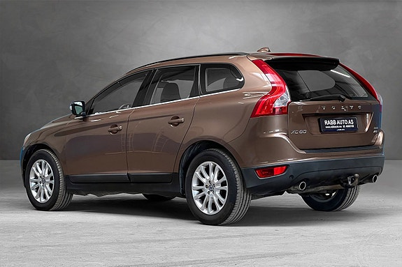 Volvo XC60 12 of 30
