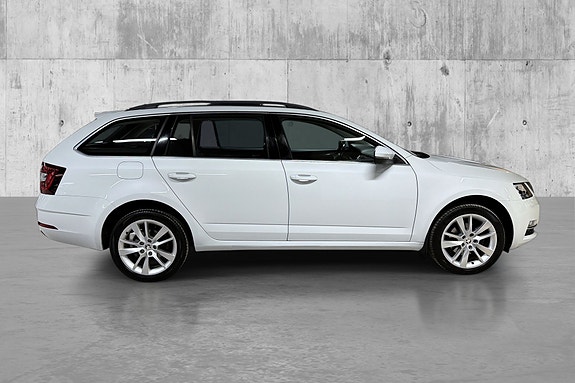 Skoda Octavia 5 of 24