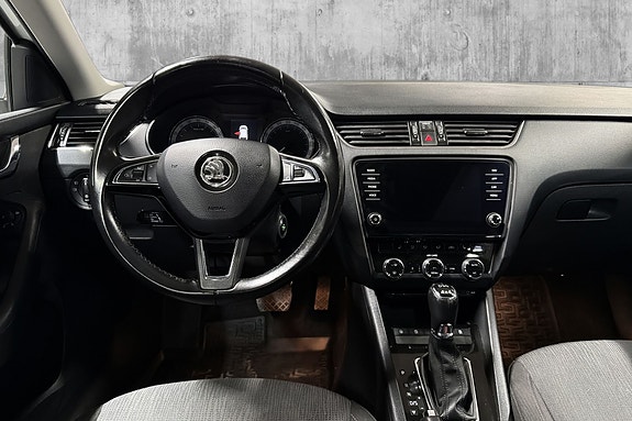 Skoda Octavia 14 of 24