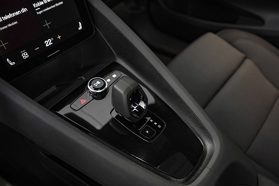 Polestar 2 16 of 23