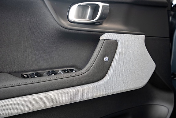 Polestar 2 11 of 23