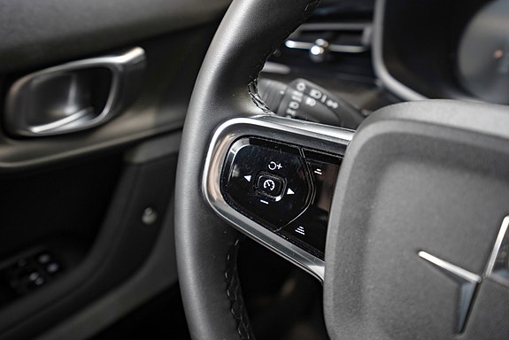 Polestar 2 14 of 23