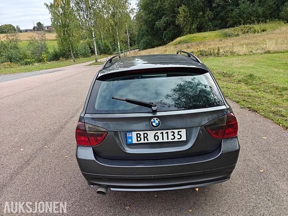 BMW 3-Serie 9 of 30