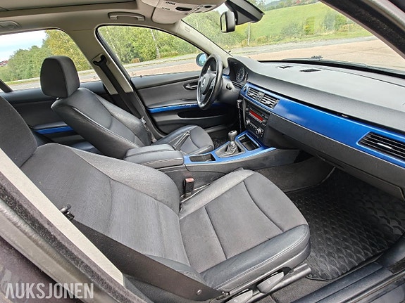 BMW 3-Serie 30 of 30