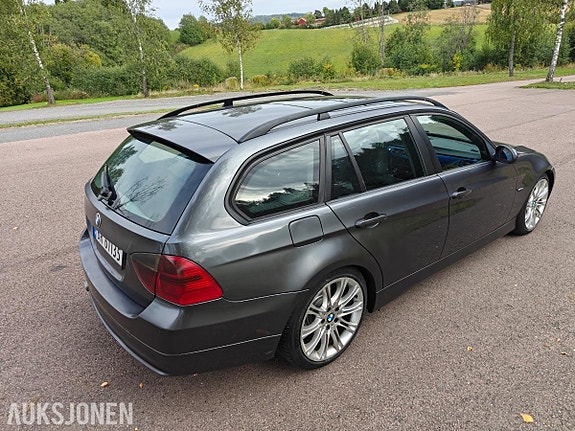 BMW 3-Serie 17 of 30