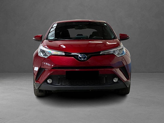 Toyota C-HR 2 of 30