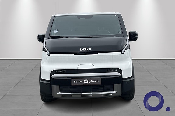 Kia PV5 8 of 17