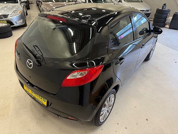 Mazda 2 10 of 26