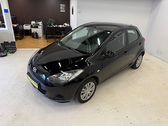 Mazda 2 2 of 26