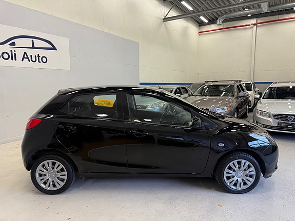 Mazda 2 6 of 26