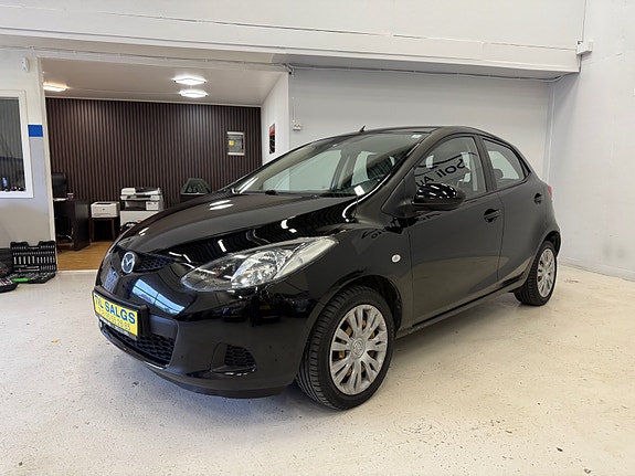 Mazda 2 4 of 26