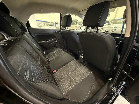Mazda 2 21 of 26