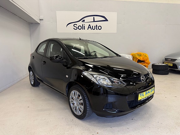 Mazda 2 3 of 26