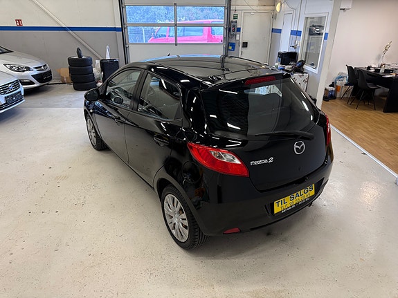Mazda 2 9 of 26
