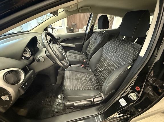 Mazda 2 16 of 26
