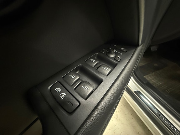 Volvo V70 23 of 30
