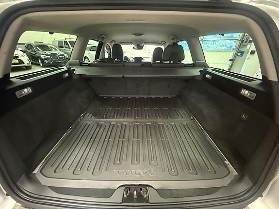 Volvo V70 21 of 30